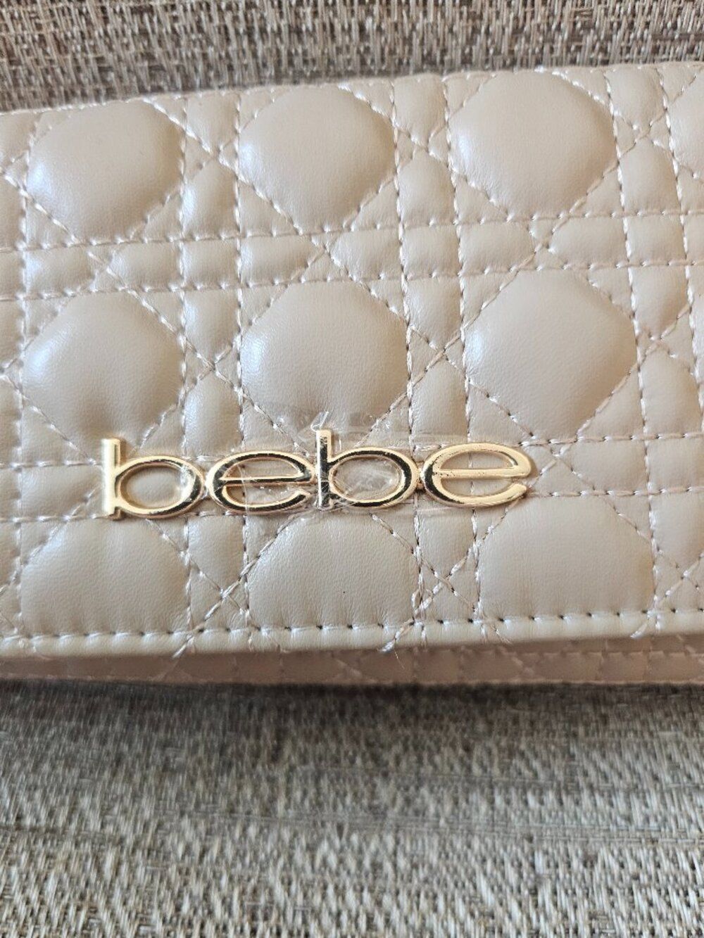NWT Bebe Los Angeles Quilted Zip Wallet & Matching Card Holder/Keychain Set